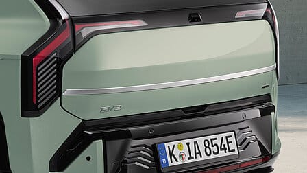 Derkorlist baklucka, borstad aluminiumdesign